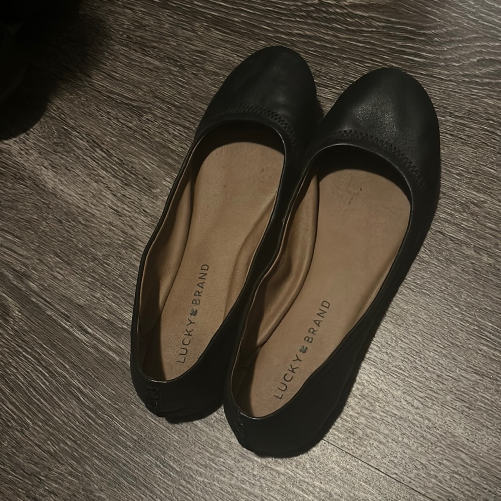 Lucky Brand Black flats EUC - Picture 4 of 5